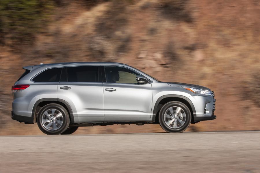  Toyota Highlander XLE 2016 года  (фото 3 из 18)